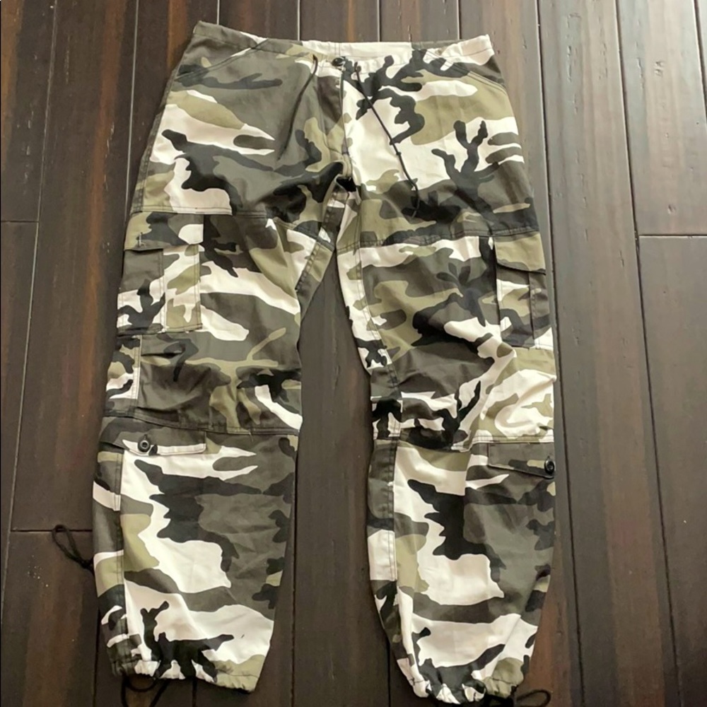 camo zumiz cargo pants